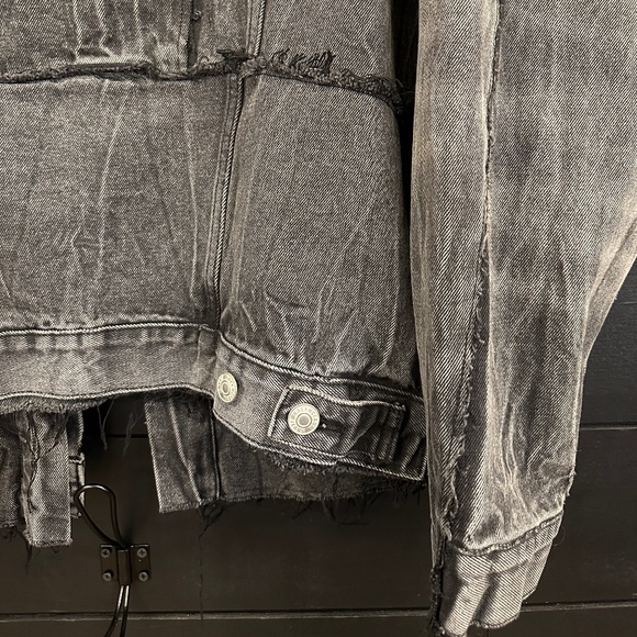 Balenciaga oversized denim jacket Spring 22 RTW - Picture 13 of 16